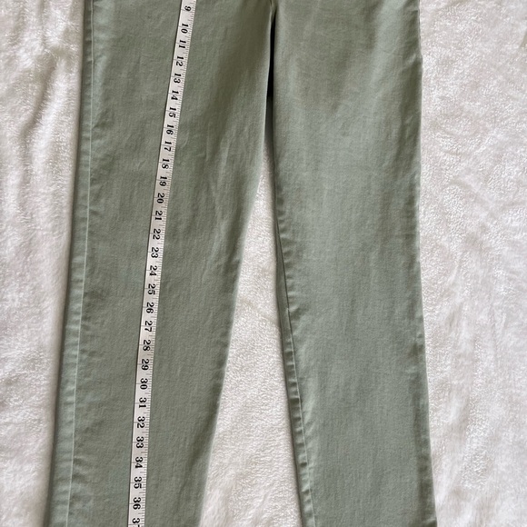 Gloria Vanderbilt Light Green Pants. #014 - Picture 4 of 5